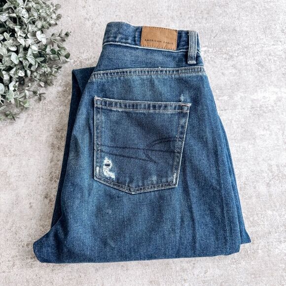 American Eagle Outfitters Denim - American Eagle Medium Wash Relaxed Mom Jean Distressed Size 00